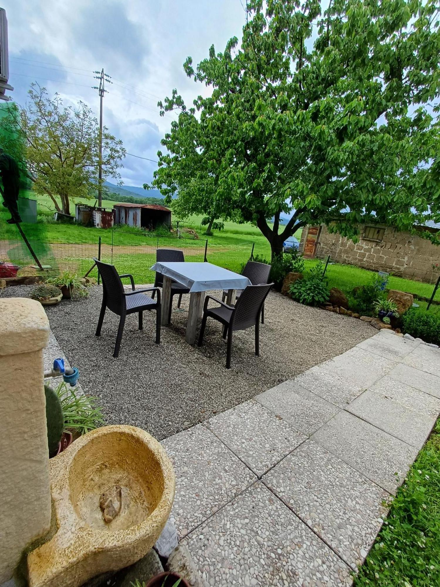 Bed and Breakfast La cascina della grotta di tufo San Valentino  Esterno foto